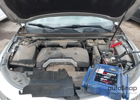 2017 Chevrolet Impala 1Lt z USA, uszkodzony, nr VIN 2G1105SA7H9176142